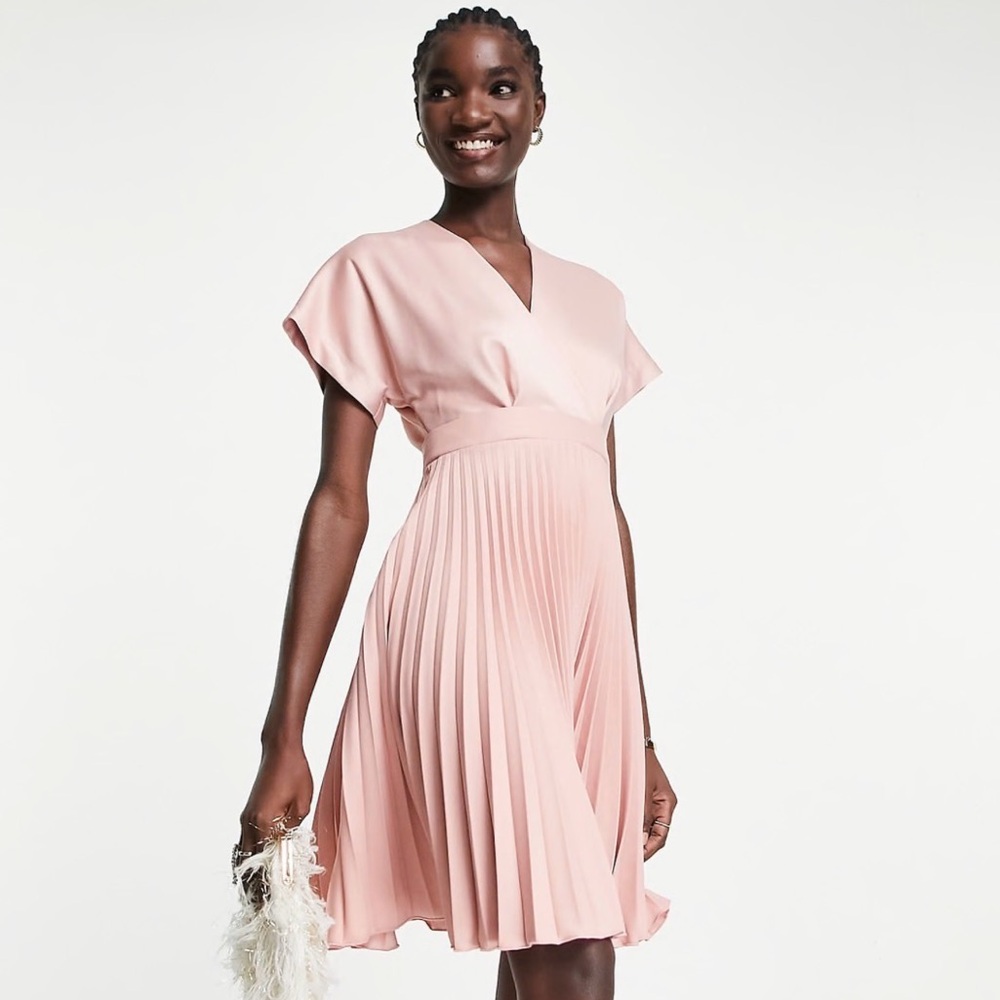 Closet Blush Pink Pleated V‑Neck Midi Dress